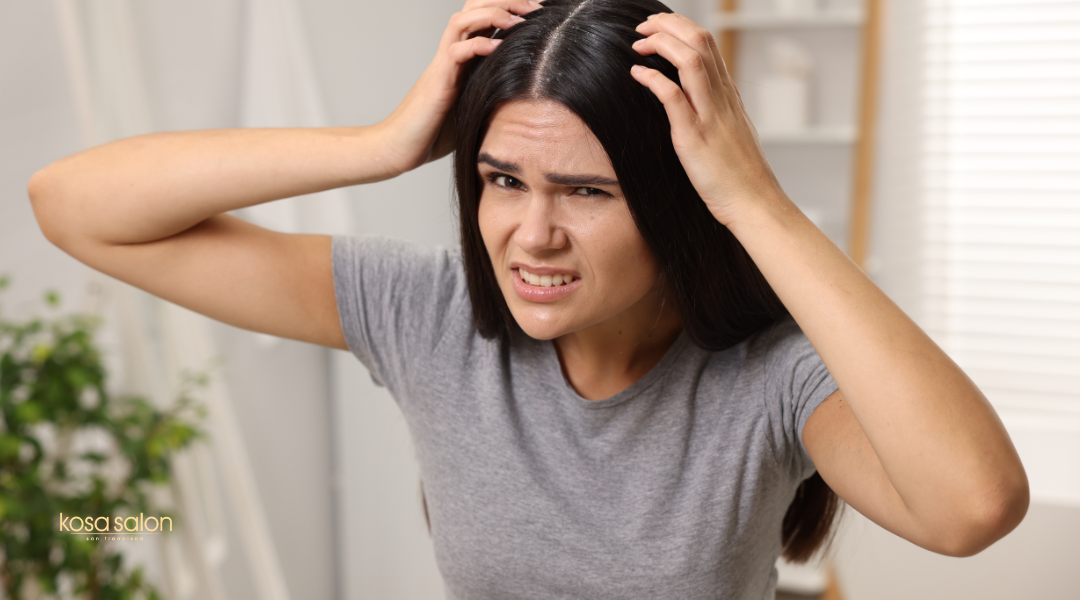 Salon scalp treatment to soothe flakiness, itching, and scalp sensitivity.